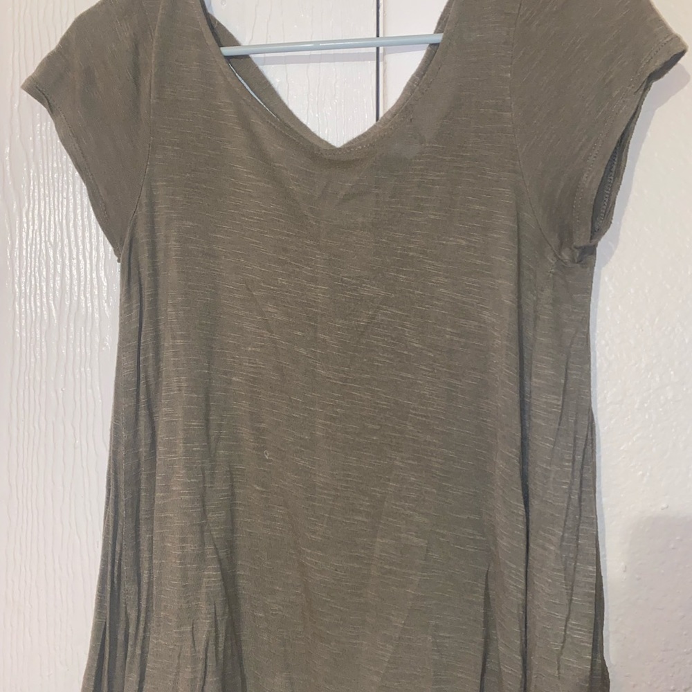 Short-Sleeve Top - Picture 3 of 3